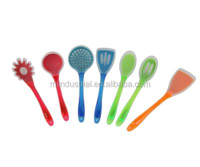 China Sustainable Food Grade 7 Silicone Colorful Kitchenware Set With Plastic Handle for sale