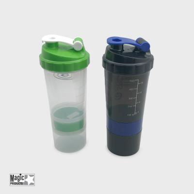 China Sustainable 500ml Portable Plastic 3 Layers Tipping Drinking Water Bottle Shaker Water Cup for sale