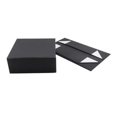 China Custom Logo Recycled Cardboard Packaging Magnetic Closure Black Foldable Paper Gift Boxes Recyclable For Shoe Clothes for sale