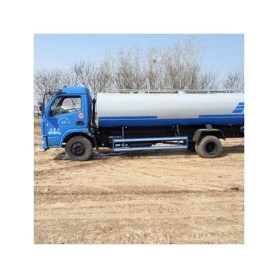 China Water Sprinkling Modern Design Pump Water Tank Sprinkler Truck for sale