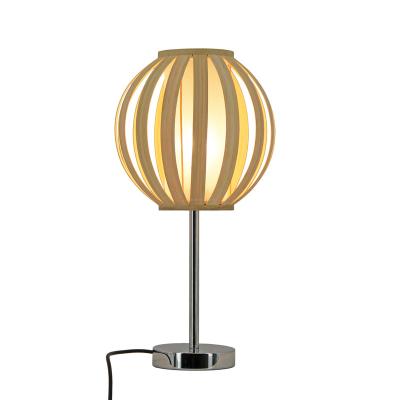 China Modern Zhongshan Bamboo Made Globe Indoor Decorative Table Lamp For Hotel for sale