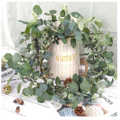 China Hot Selling Green Christmas Durable Garland Artificial Wreath Seasonal Decoration Flowers for sale