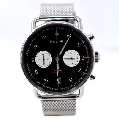 China Automatic Date Leather Strap 5 ATM Water Resistant Quartz Wrist Chronograph Luxury Watch for sale