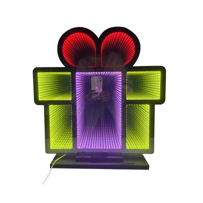 China Christmas Light Style Christmas Gift Box with LED Light and Acrylic Magic Mirror Ideal for sale