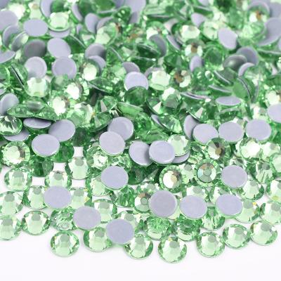 China Wholesale SS3 SS4 SS5 SS6 SS8 Flatback Iron On Crystal Rhinestone Glass Rhinestone Light Emerald Hotfix Flatback For Dress for sale