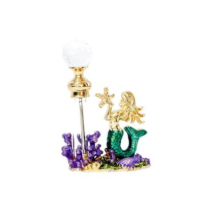 China Unique Gift Perfume Packs Hand Made With Animal Shaped Glass Bottle Such As Elephant, Peacock, Birds, Also Mermaid Design for sale