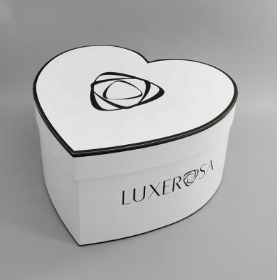 China Heart Recyclable High Quality Paper Box Used For Flower Box And Luxury Rose Box for sale