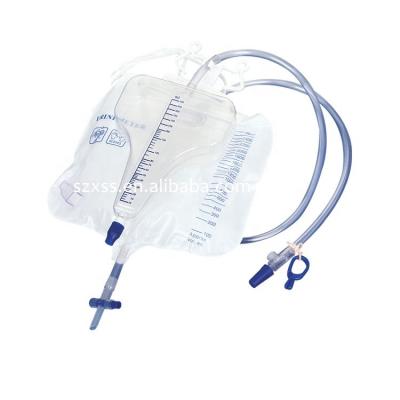 China Clinic Surgical Device 2000Ml Urine Collector Disposable Medical Luxury Drainage Bag No Outlet for sale