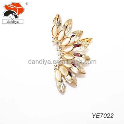 China Alibaba fashion plastic hot selling new design leaves opal alloy clip earrings slap earrings wholesale for sale