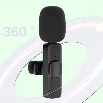 China Portable Wireless Video MIC System Microphone Forshoot Short Microphone Headset Microphone 2.4G Lavalier Videos for sale