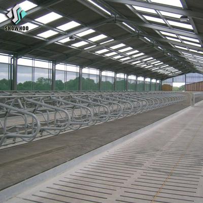 China Modern Prefab Cattle Farm House Steel Structure Dairy Cow Farm Building Design for sale