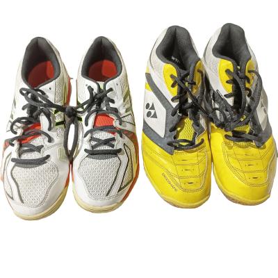 China Active Hot Selling Used Sports Mens Badminton Shoes Mixed Colors Outdoor Badminton Shoes for sale