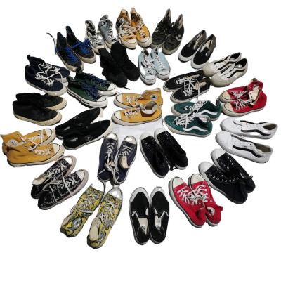 China The fashion trend selling used canvas shoes used sports shoes for sale