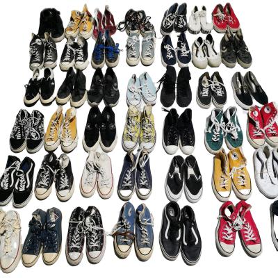 China Fashion Trend Wholesale Mens Canvas Second Hand Sport Used Running Shoes for sale