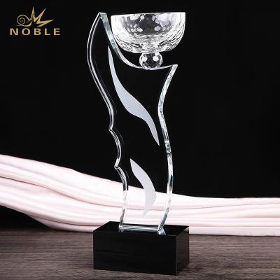 China Europe Noble Golf Tournament Creative Cup Champion Current Crystal Team Working Trophy Award Engraved Trophy for sale