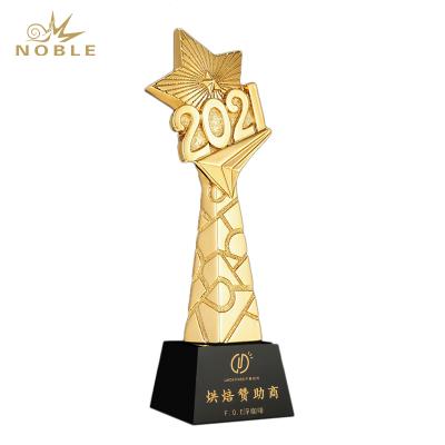 China Europe Custom Noble New Resin 2021Gold Trophy Award Shining Business Event Award With Individual Engraved for sale