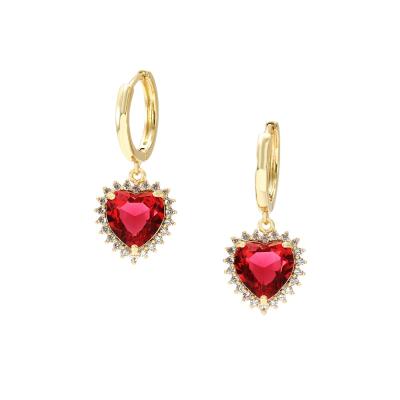 China CLASSIC Women Luxury Cubic Zirconia Gems Jewelry Heart Design Gold Stud Earrings for sale