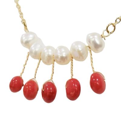 China Gold Plated Chain Necklace CLASSIC Coral Pendant Mini Chip Beads Choker Necklace for sale