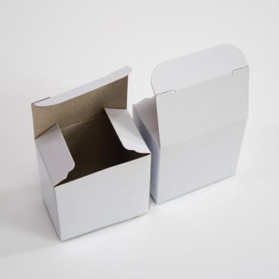 China Recyclable Luxury Heart Shape Chocolate Cosmetic Noodles Custom Hair Packaging Boxes for sale