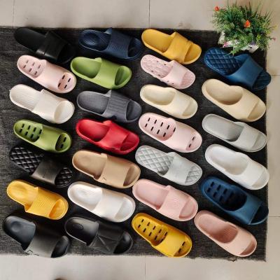 China Fashion Trend Factory Original Stock Shoes High Quality Stock Slippers Unisex Bathroom Slippers for sale