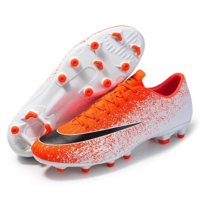 China Fashion\Comfortable\Durable Soccer Boots Wholesale High Quality Professional Men and Teenagers Inkjet Design FG Nail Soccer Shoes for sale