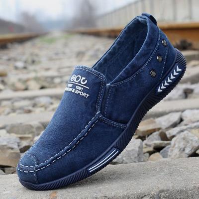 China Anti-Smell Spring Summer Casual Shoes Peking Low Top Cloth Old Shoes Men's Canvas Shoes Loafers Breathable Slip On for sale