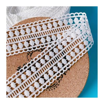 China New Product Water-soluble white wavy clothing accessories barcode lace embroidery lace 23 years Shrink-resistant for sale