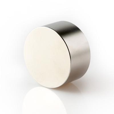 China Industrial Neodymium Magnetic Strong Round Disc Magnets Neodymium Rare Earth Magnet D10*4 Super Strong Magnet for sale