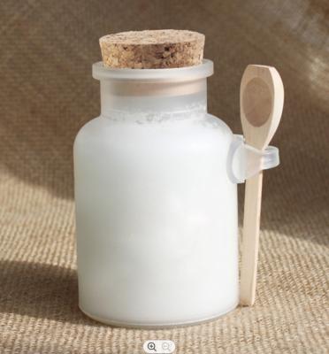 China 100g/200g Viable Empty Matte Salt Bath Packaging Bottle Plastic Jar With Spoon for sale