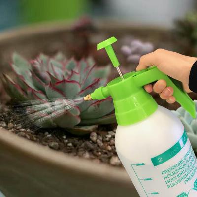 China 2/3L Pressure Disinfectant Spray Bottle Spray Bottle Plastic Handheld Sprayer Garden Water Pump Sprayer for sale