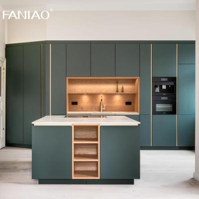 China Moderno estilo de venta caliente verde melamina tamaño personalizado conjunto de cocina gabinetes de cocina con fregadero en venta