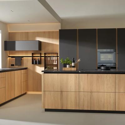 China Factory Price Custom Design Wood Grain Kitchen Cabinet for Home Builders for sale