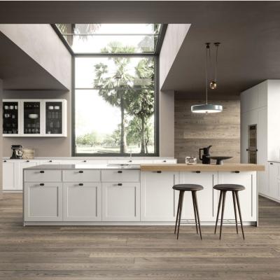 China Custom Supply Traditional White Kitchen Furniture Set Solid Wood Cabinets Shaker Style Kitchen Cabinet for sale