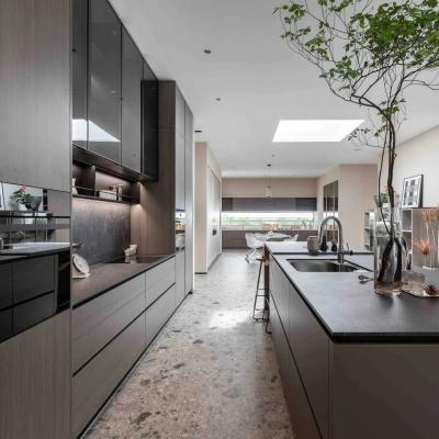 China Wholesale Modern Kitchen Cabinets Water-Resistant Custom Solid Wood Lacquer Kitchen Cabinet for sale