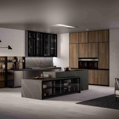 China Mobiliário para casa de luxo Modular Madeira de noz Veneer Matt Preto Cor de vidro Porta Armários de cozinha Design moderno à venda