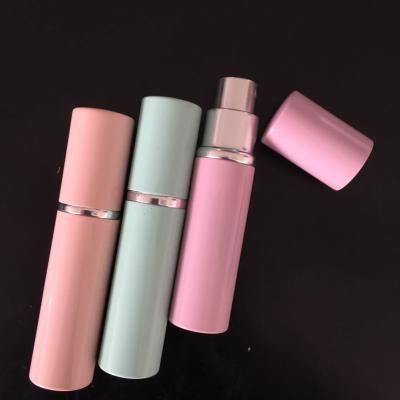 China Personal Care Foil Perfume Spray Atomizer 5ml Mini Refillable Fine Mist Bottle Perfume for sale