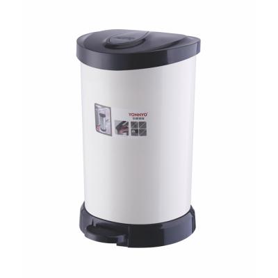 China 20l Plastic Indoor Kitchen Vacuum Stocked Cheap Food Waste Bin With Pedal for sale