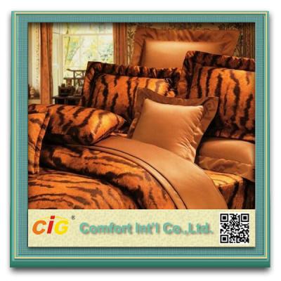 China Comfort Polyester Bedspreads Bedding Sheets For Home / Hotal / School for sale