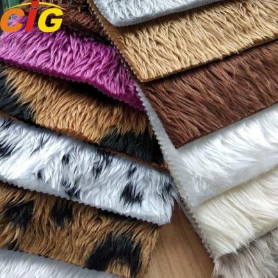 China OEM Faux Fur Fabric Long Pile Faux Fur Fabric Weight 350-700gm for sale