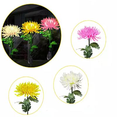 China Natural Bright Warm Light LANDSCAPE Chrysanthemum Led Lights For Decoration Patio Lights Solar Garden Lights for sale