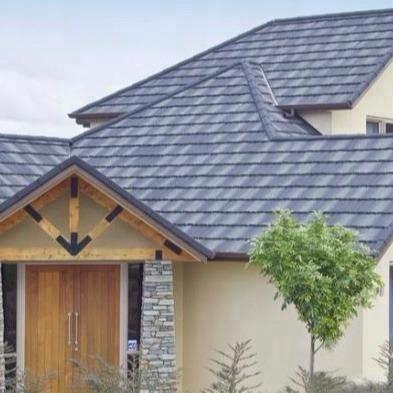 Cina kerala aluminum zinc colourful stone coated metal roof tile in vendita