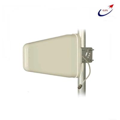 China 11dBi Directional Log Periodic Penta-band Outdoor White Yagi Antenna Covers all 2G 3G and 4G frequencies for sale