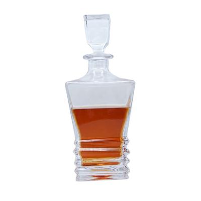 China Wholesale Bulk Wine Whiskey Decanter Glass Bottle Decanter 800ml Crystal Glass Wine Bottles for sale