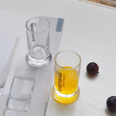 China A clear shot glass and straight cocktail glass 55ml/1.8oz flat bottom shot glass 55ml/1.8oz factory product for sale