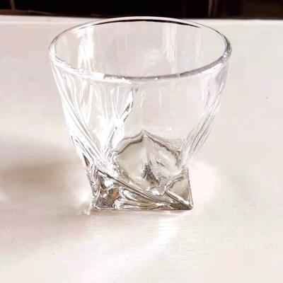 China Whiskey factory twisted clear twisted glass product cocktail glassware with custom packaging and whiskey glasses for home and kitchen for sale