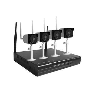 중국 Wifi 4CH 무선 960P NVR 장비 4pcs 낮은 조명 이동할 수 있는 원격 제어 P2P 체계 판매용