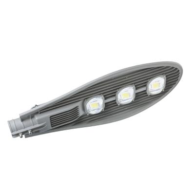 China China Residential Wholesale Cheap Price Three Eyes Slim Glass Road LED Sword Street Light 50w/100w/150w/200w for sale