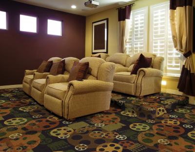 Cina New Design Custom Dark Color Nylon Carpet Polyester Wall to Wall Movie Cinema Carpet Roll in vendita