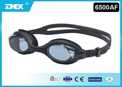 China Los deportes frescos dirigen las gafas de la natación que empañan la correa del silicón de la lente de la PC en venta