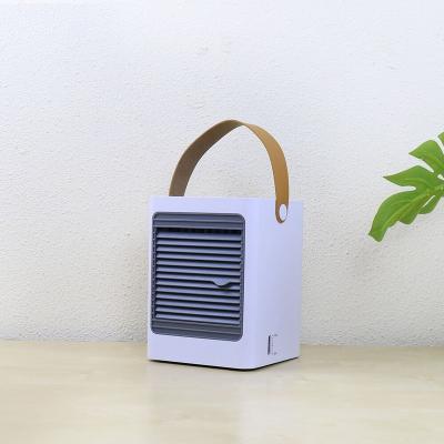 China Shenzhen Houyi Mini Water Cooler Fan Portable Summer USB Low Energy Charge for sale